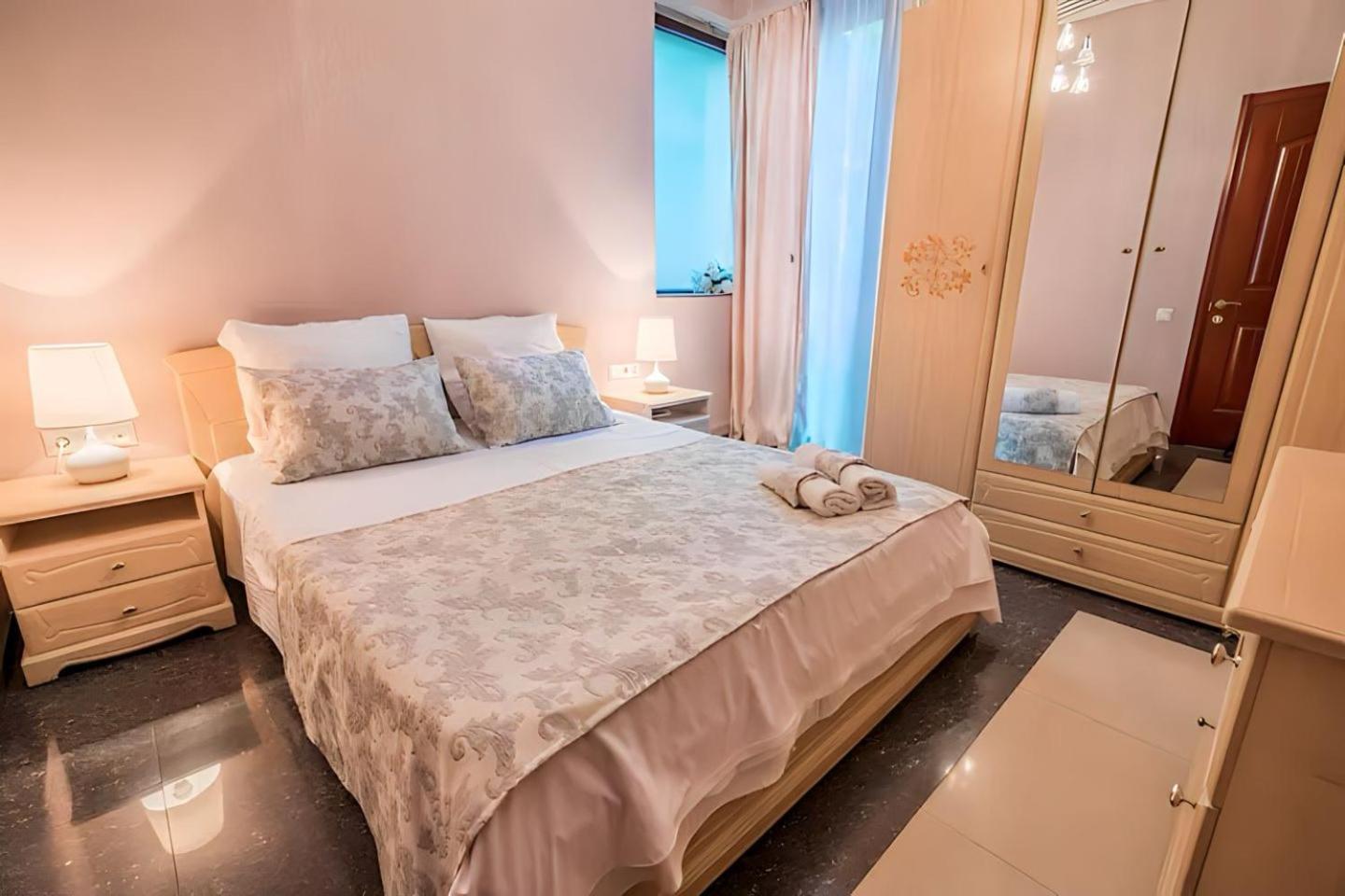 Cabernet Corner Apartamento Tbilisi Exterior foto
