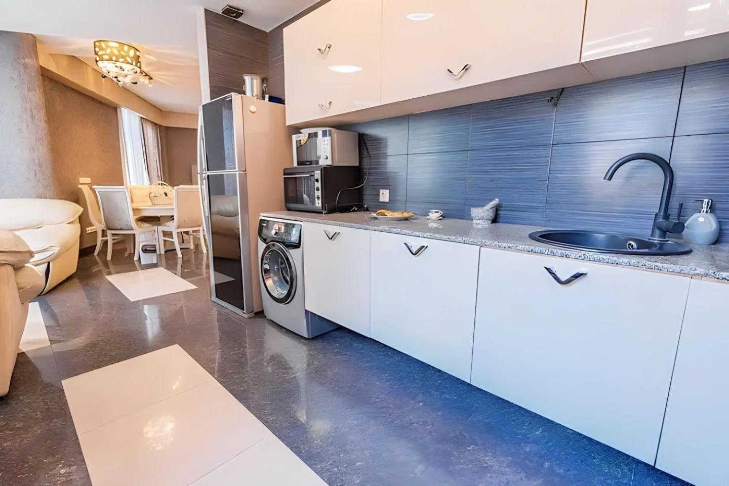 Cabernet Corner Apartamento Tbilisi Exterior foto